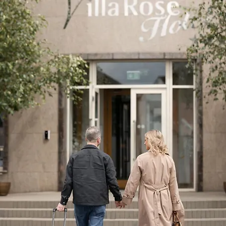 The Rose & V-spa Ballybofey