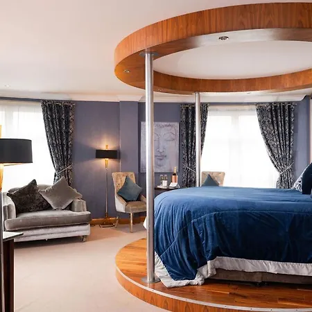 The Rose & V-spa Ballybofey